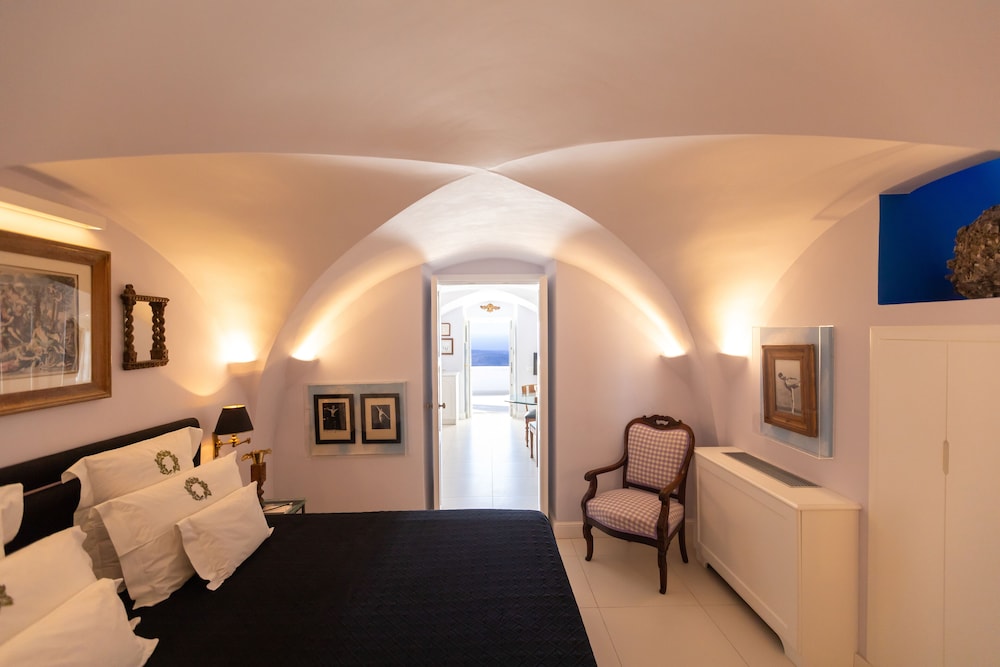 The Tsitouras Collection Hotel