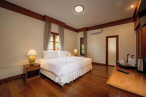Long Bay Resort