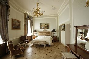 The Taleon Imperial Hotel