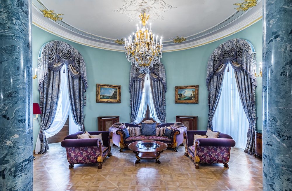 The Taleon Imperial Hotel