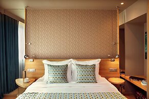 Zeus Wyndham Grand Athens