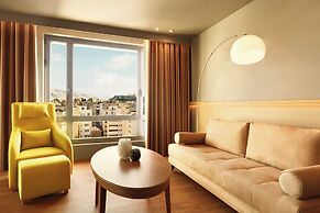 Zeus Wyndham Grand Athens