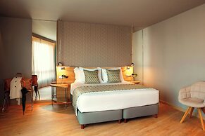 Zeus Wyndham Grand Athens