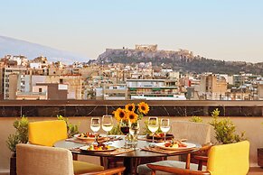 Zeus Wyndham Grand Athens