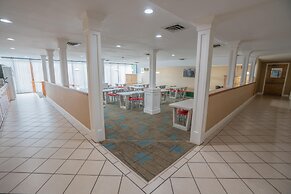 Ambassador Inn & Suites