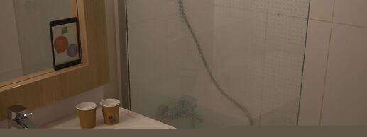 ibis Styles Chinon