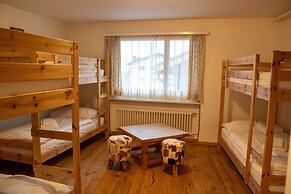 Madrisa Lodge