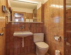Madrisa Lodge