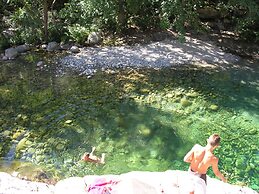 Les Jardins De La Glaciere