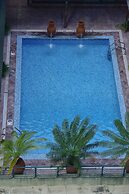 Harbour View Suites