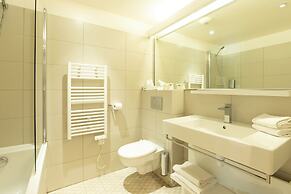 Golden Tulip Avignon Le Paradou