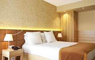 Golden Tulip Avignon Le Paradou