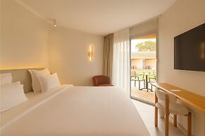 Golden Tulip Avignon Le Paradou