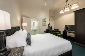 The Russell Boutique Hotel
