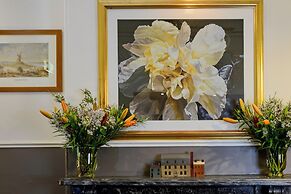 The Russell Boutique Hotel