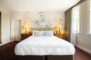 The Russell Boutique Hotel