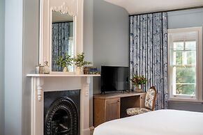 The Russell Boutique Hotel
