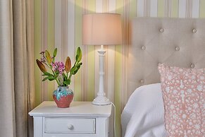 The Russell Boutique Hotel