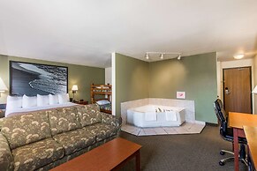 Super 8 by Wyndham Amherst NS