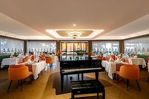 Katathani Phuket Beach Resort