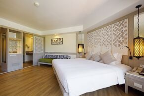 Katathani Phuket Beach Resort