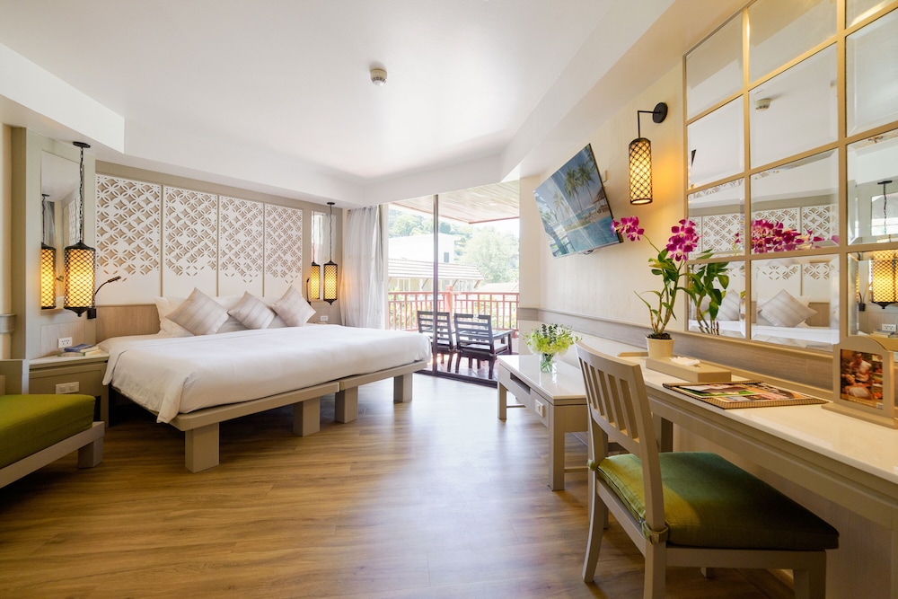 Katathani Phuket Beach Resort