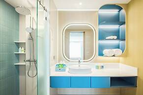 Katathani Phuket Beach Resort