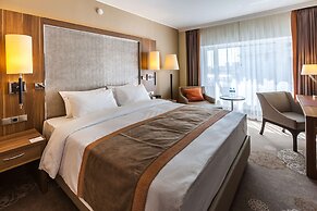 DoubleTree by Hilton Hotel Tyumen
