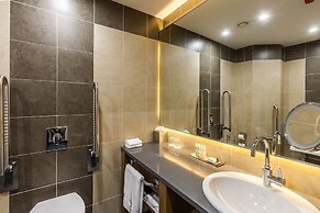 DoubleTree by Hilton Hotel Tyumen