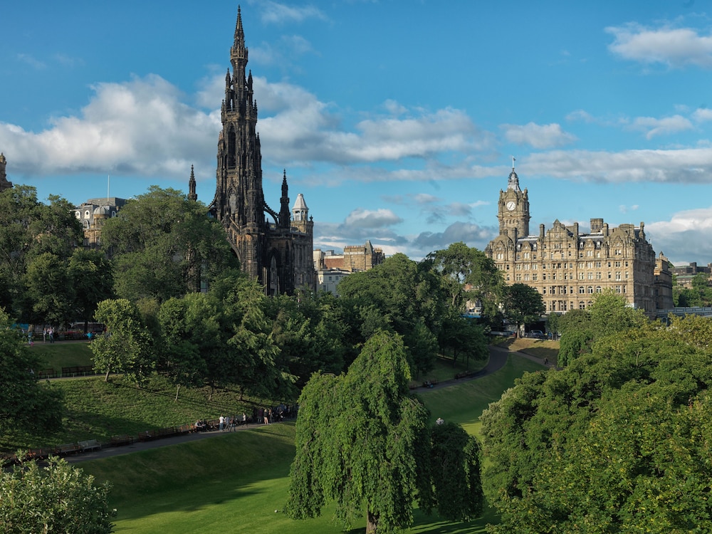 Holiday Inn Express - Edinburgh City Centre by IHG