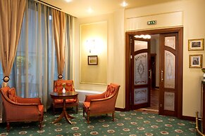 Crystal Palace Boutique Hotel