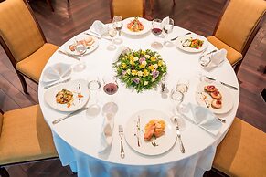 Crystal Palace Boutique Hotel