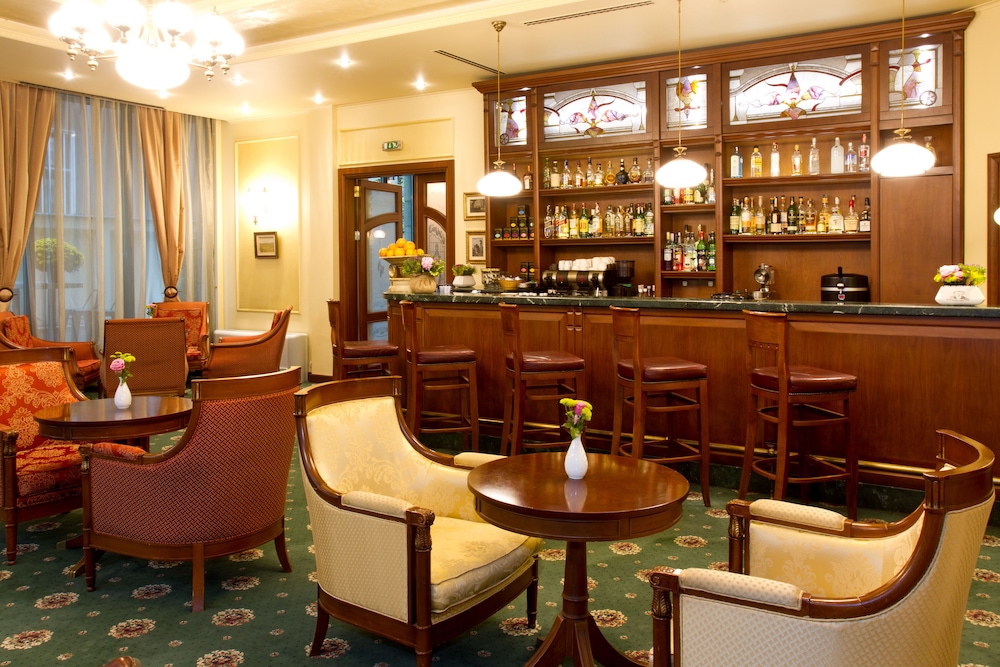 Crystal Palace Boutique Hotel