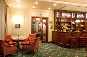 Crystal Palace Boutique Hotel