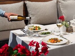 Crystal Palace Boutique Hotel