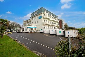 Bournemouth East Cliff by Belvilla
