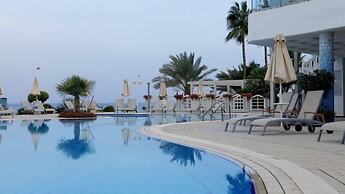 Sunrise Beach Hotel