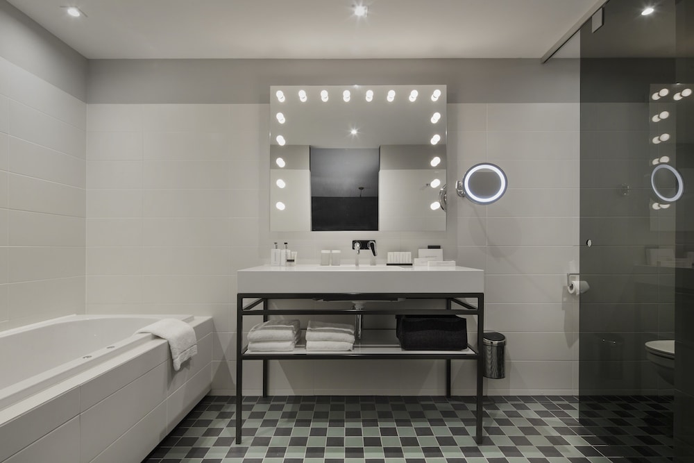 Van der Valk Hotel Sassenheim - Leiden