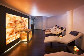 Sport Village Hotel & Spa