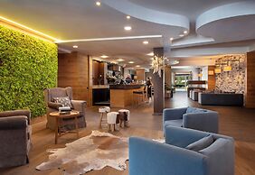 Sport Village Hotel & Spa