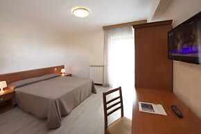 Sport Village Hotel & Spa