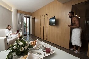 Sport Village Hotel & Spa