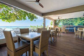 Travellers Beach Resort