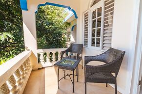 Travellers Beach Resort