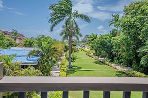 Travellers Beach Resort
