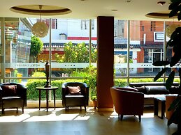 Embassy Quito Hotel