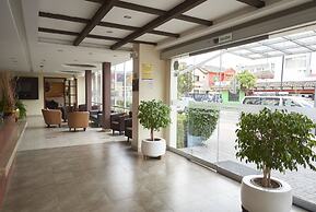 Embassy Quito Hotel