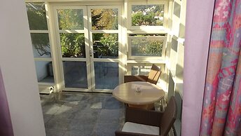 Garni Gardenia