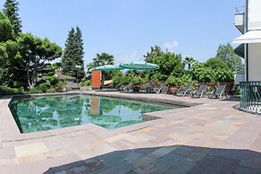 Garni Gardenia