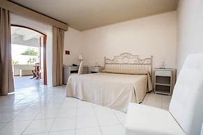 Hotel Tritone